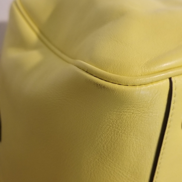 Coach Legacy Haley in Yellow leather - Picture 12 of 14